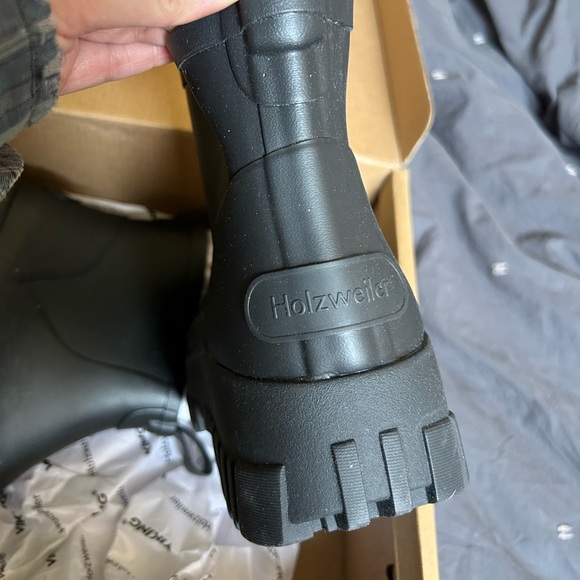 Holzweiler Andy Rubber Ankle Boot 37 NWT - Picture 5 of 6